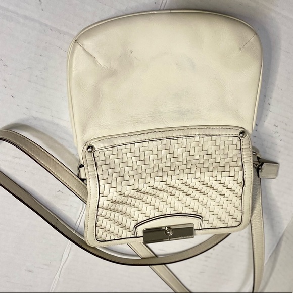 Coach Kristin Woven Leather Ivory Crossbody Bag W 8.5’ X H 8’ X D 2’ - Picture 11 of 13